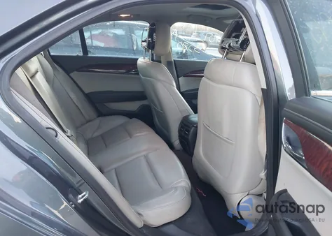 2013 Cadillac Ats Luxury z USA, uszkodzony, nr VIN 1G6AH5RX6D0135115